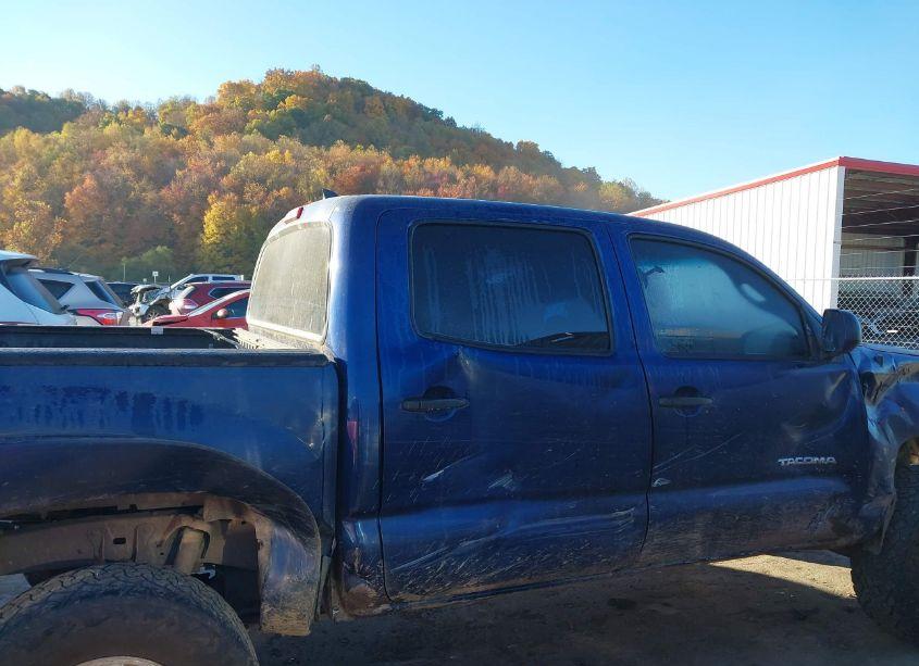 Photo 14 of 2014 Toyota Tacoma BASE V6 (VIN 3TMLU4EN4EM149075)