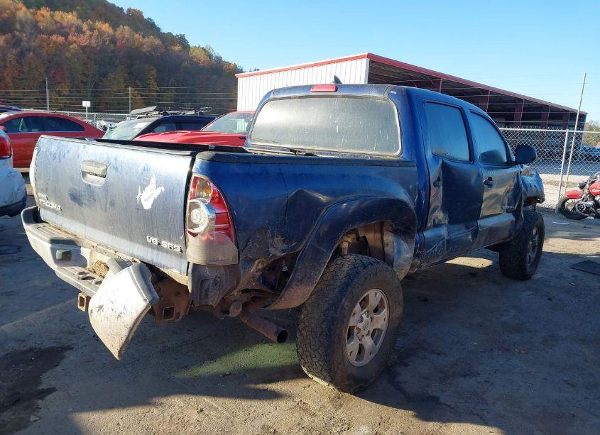 Photo 4 of 2014 Toyota Tacoma BASE V6 (VIN 3TMLU4EN4EM149075)