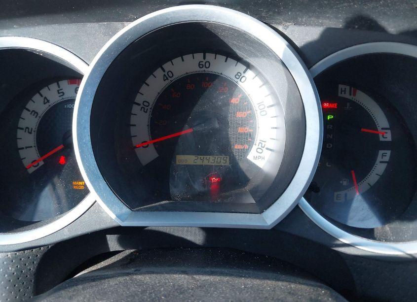Photo 7 of 2014 Toyota Tacoma BASE V6 (VIN 3TMLU4EN4EM149075)
