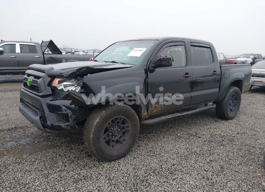 Photo 2 of 2014 Toyota Tacoma DOUBLE CAB (VIN 3TMLU4EN4EM159363)