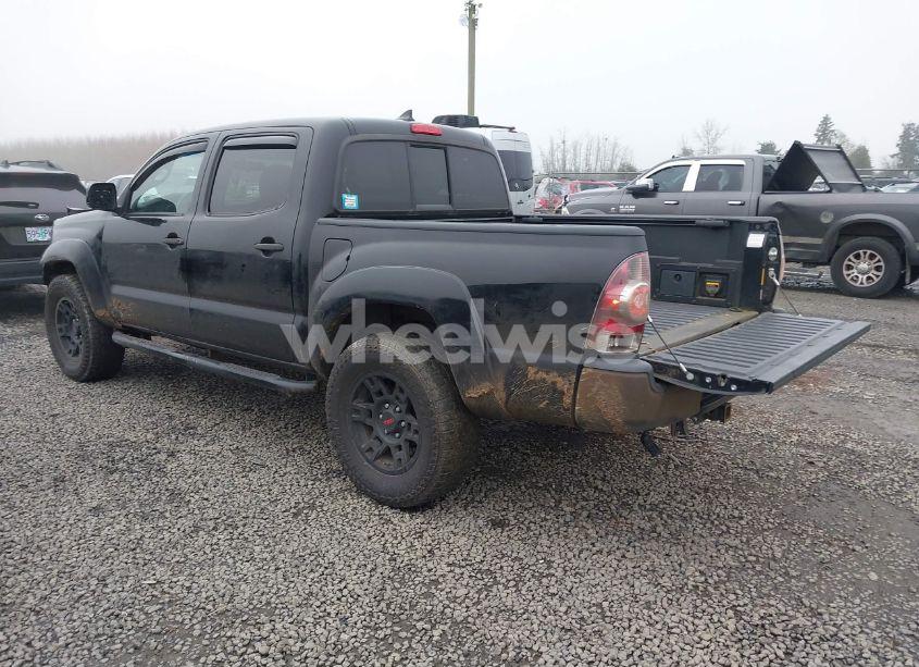 Photo 3 of 2014 Toyota Tacoma DOUBLE CAB (VIN 3TMLU4EN4EM159363)