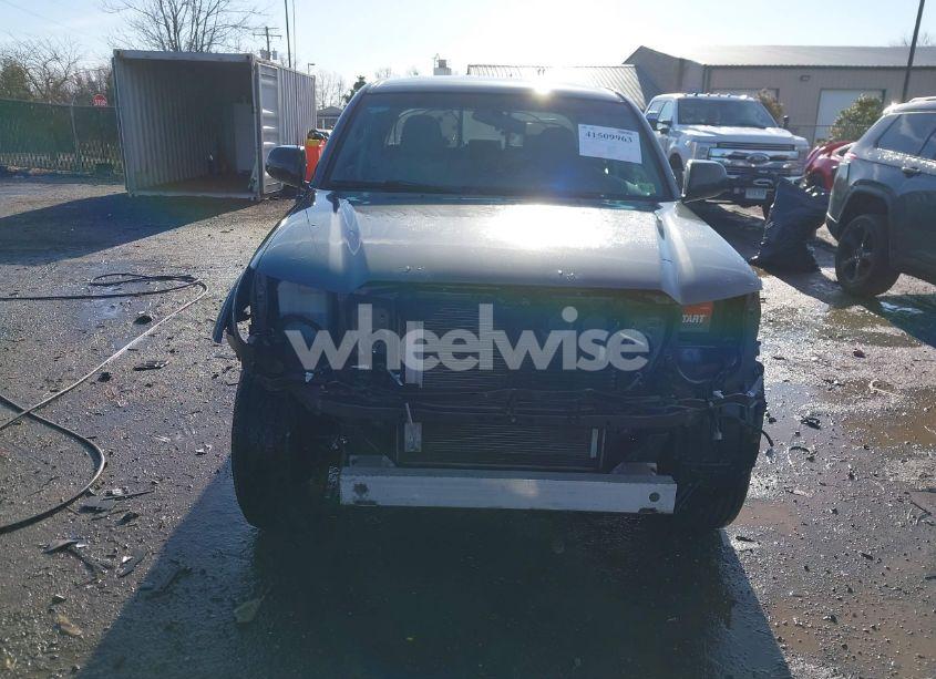 Photo 13 of 2014 Toyota Tacoma BASE V6 (VIN 3TMLU4EN4EM159704)