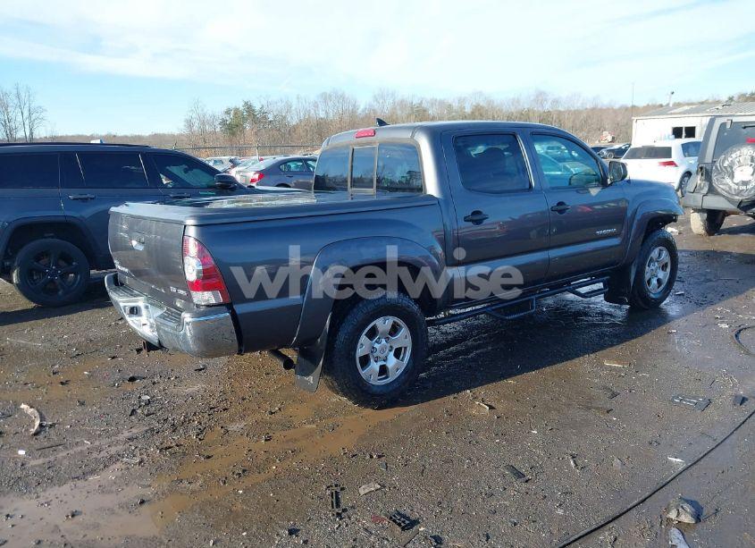 Photo 4 of 2014 Toyota Tacoma BASE V6 (VIN 3TMLU4EN4EM159704)