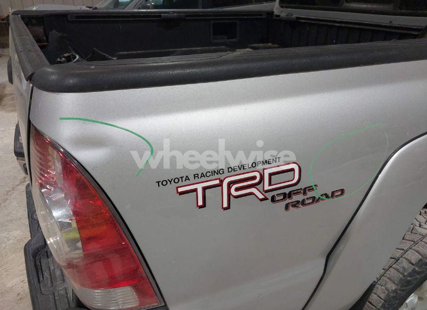 Photo 22 of 2010 Toyota Tacoma DOUBLE CAB (VIN 3TMLU4EN5AM043003)