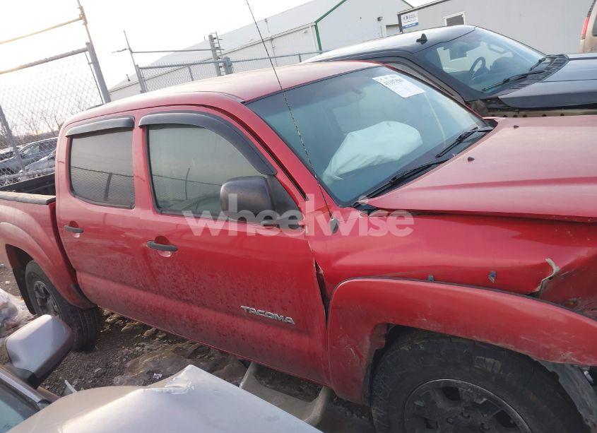 Photo 13 of 2011 Toyota Tacoma DOUBLE CAB (VIN 3TMLU4EN5BM067173)