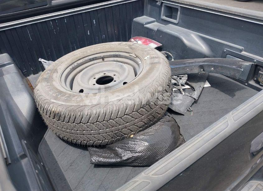 Photo 12 of 2011 Toyota Tacoma BASE V6 (VIN 3TMLU4EN5BM075967)