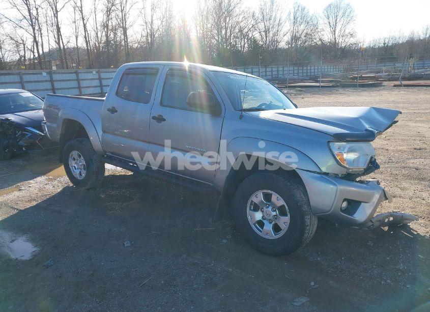 2014 Toyota Tacoma DOUBLE CAB (VIN 3TMLU4EN5EM135783) main photo
