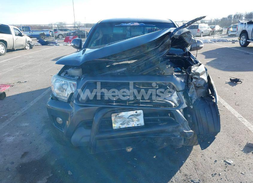 Photo 17 of 2015 Toyota Tacoma DOUBLE CAB/TRD PRO (VIN 3TMLU4EN5FM175671)