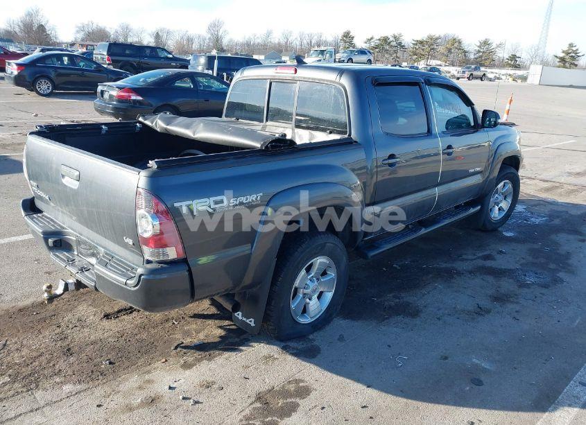 Photo 4 of 2015 Toyota Tacoma DOUBLE CAB/TRD PRO (VIN 3TMLU4EN5FM175671)