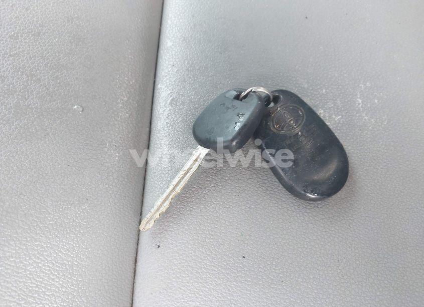 Photo 11 of 2015 Toyota Tacoma BASE V6 (VIN 3TMLU4EN5FM188601)