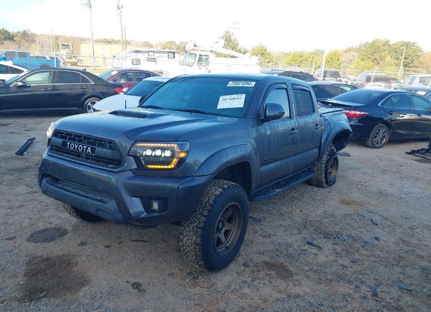 Photo 2 of 2015 Toyota Tacoma DOUBLE CAB/TRD PRO (VIN 3TMLU4EN5FM190624)