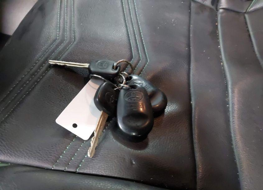 Photo 11 of 2011 Toyota Tacoma DOUBLE CAB (VIN 3TMLU4EN6BM063889)