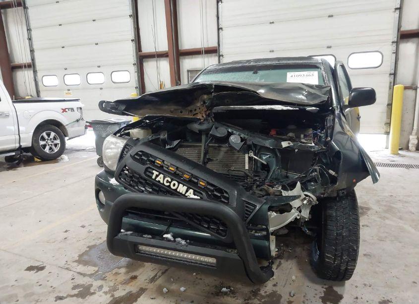 Photo 12 of 2011 Toyota Tacoma DOUBLE CAB (VIN 3TMLU4EN6BM063889)