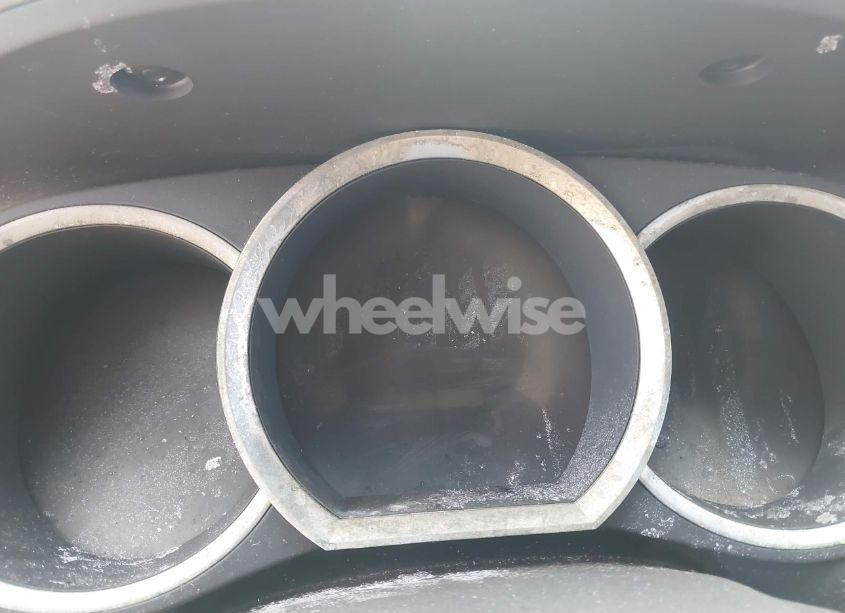 Photo 7 of 2011 Toyota Tacoma BASE V6 (VIN 3TMLU4EN6BM072012)