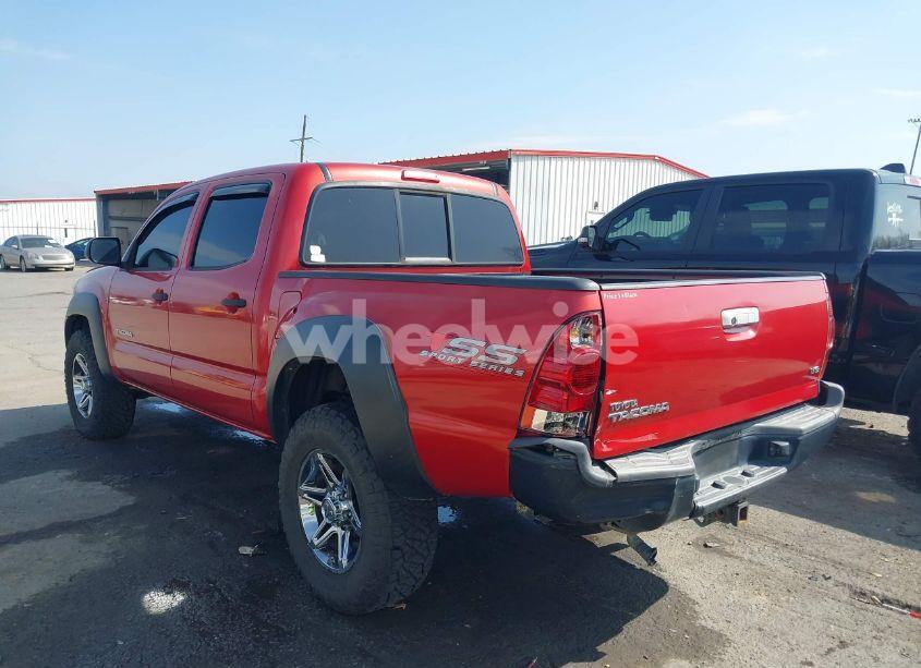 Photo 3 of 2014 Toyota Tacoma BASE V6 (VIN 3TMLU4EN6EM156920)