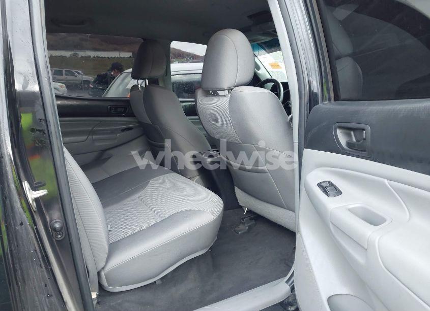 Photo 8 of 2015 Toyota Tacoma DOUBLE CAB/TRD PRO (VIN 3TMLU4EN6FM178675)