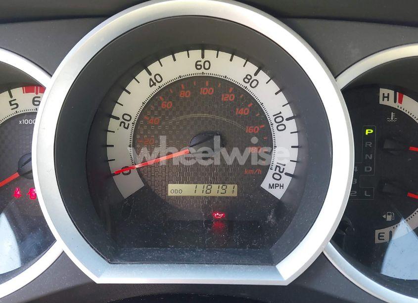 Photo 7 of 2015 Toyota Tacoma BASE V6 (VIN 3TMLU4EN6FM194780)