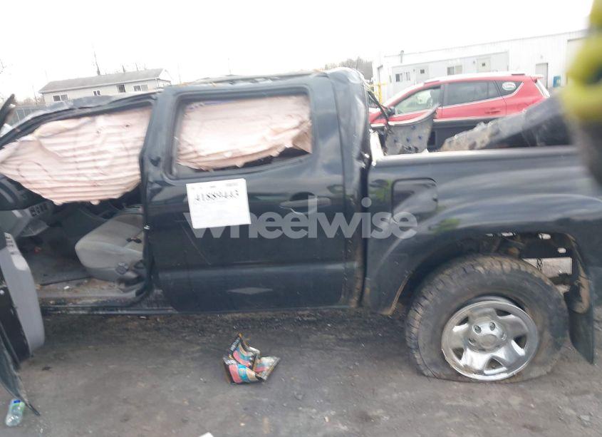 Photo 14 of 2010 Toyota Tacoma BASE V6 (VIN 3TMLU4EN7AM054696)