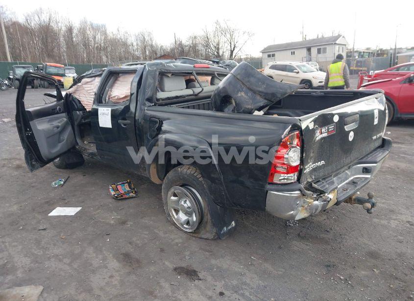 Photo 3 of 2010 Toyota Tacoma BASE V6 (VIN 3TMLU4EN7AM054696)