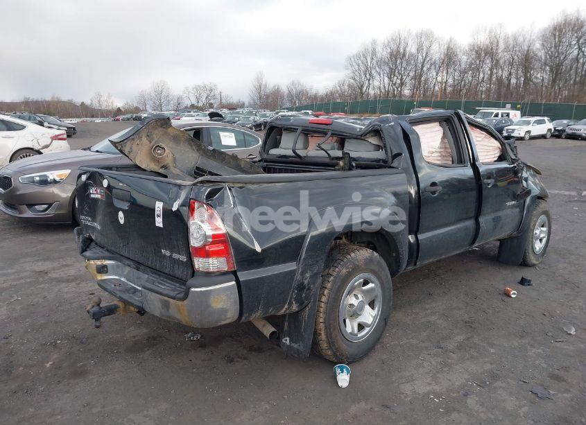 Photo 4 of 2010 Toyota Tacoma BASE V6 (VIN 3TMLU4EN7AM054696)