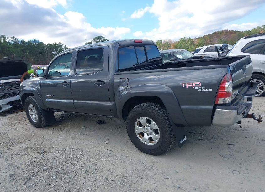 Photo 14 of 2011 Toyota Tacoma DOUBLE CAB (VIN 3TMLU4EN7BM077980)