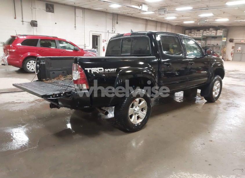 Photo 4 of 2014 Toyota Tacoma DOUBLE CAB (VIN 3TMLU4EN7EM159275)