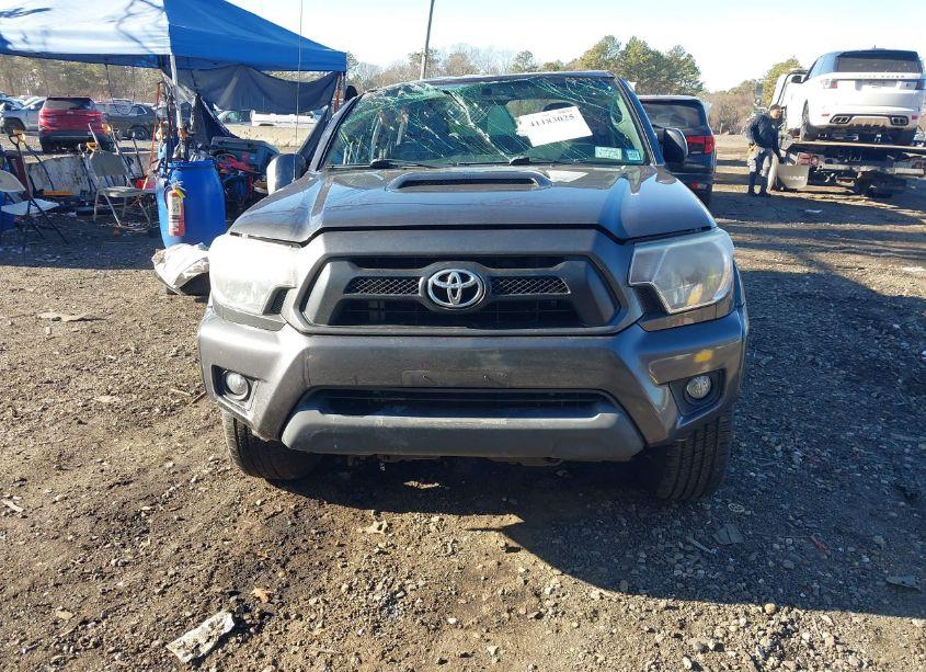 Photo 12 of 2015 Toyota Tacoma DOUBLE CAB/TRD PRO (VIN 3TMLU4EN7FM187143)