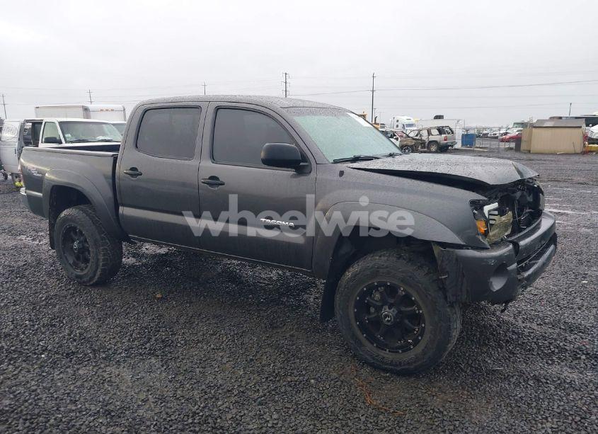 2011 Toyota Tacoma DOUBLE CAB (VIN 3TMLU4EN8BM058550) main photo