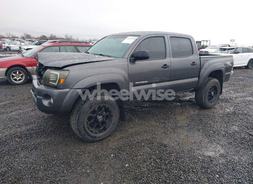 Photo 2 of 2011 Toyota Tacoma DOUBLE CAB (VIN 3TMLU4EN8BM058550)