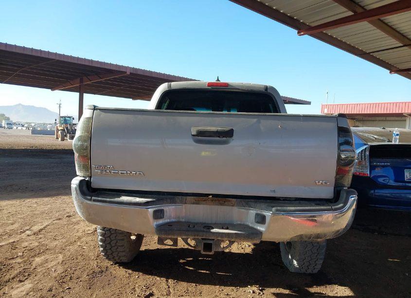 Photo 16 of 2012 Toyota Tacoma DOUBLE CAB (VIN 3TMLU4EN8CM096541)