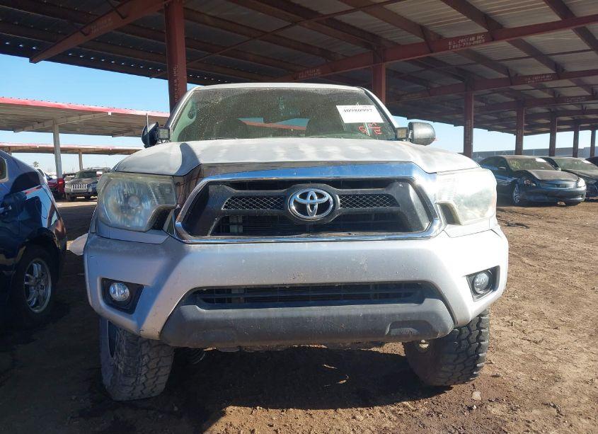 Photo 6 of 2012 Toyota Tacoma DOUBLE CAB (VIN 3TMLU4EN8CM096541)