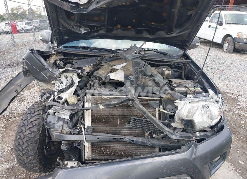 Photo 10 of 2014 Toyota Tacoma BASE V6 (VIN 3TMLU4EN8EM141447)