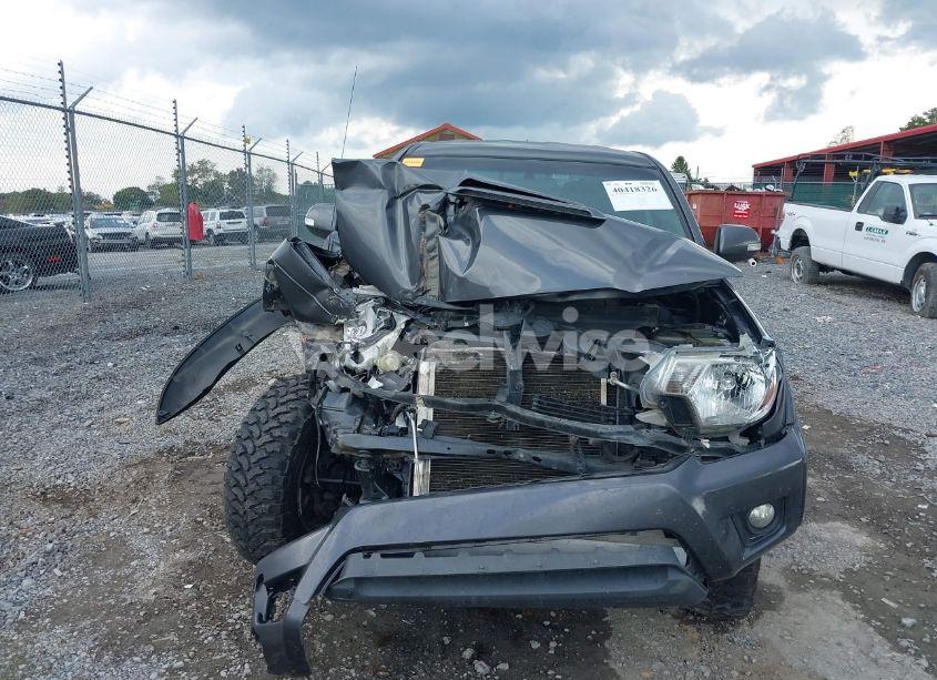 Photo 12 of 2014 Toyota Tacoma BASE V6 (VIN 3TMLU4EN8EM141447)