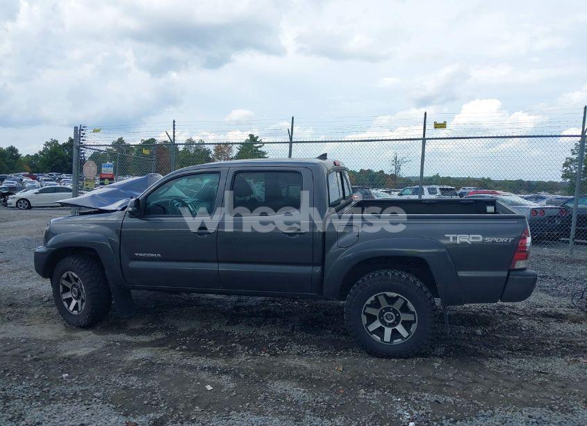 Photo 14 of 2014 Toyota Tacoma BASE V6 (VIN 3TMLU4EN8EM141447)