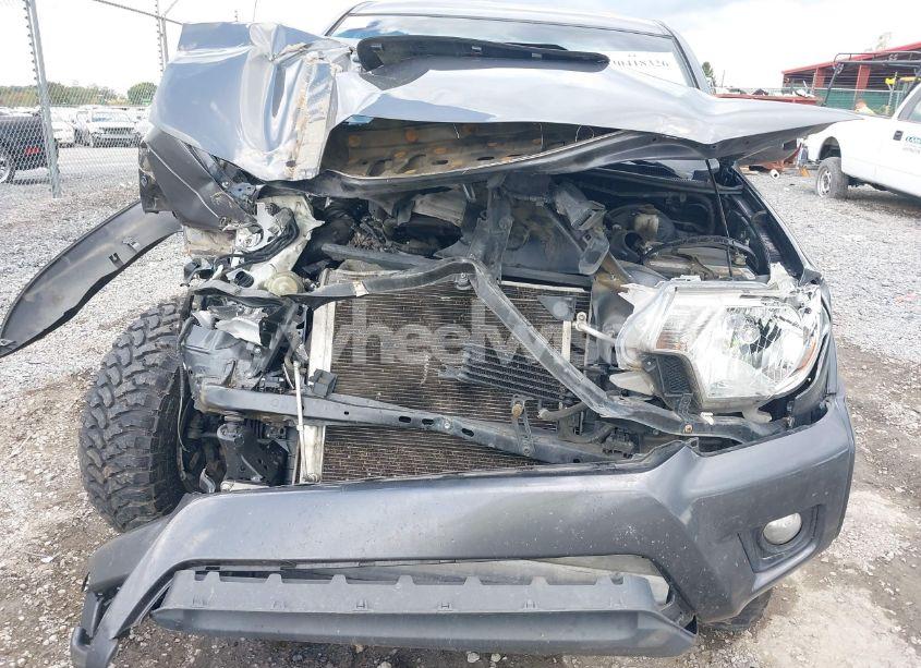 Photo 6 of 2014 Toyota Tacoma BASE V6 (VIN 3TMLU4EN8EM141447)