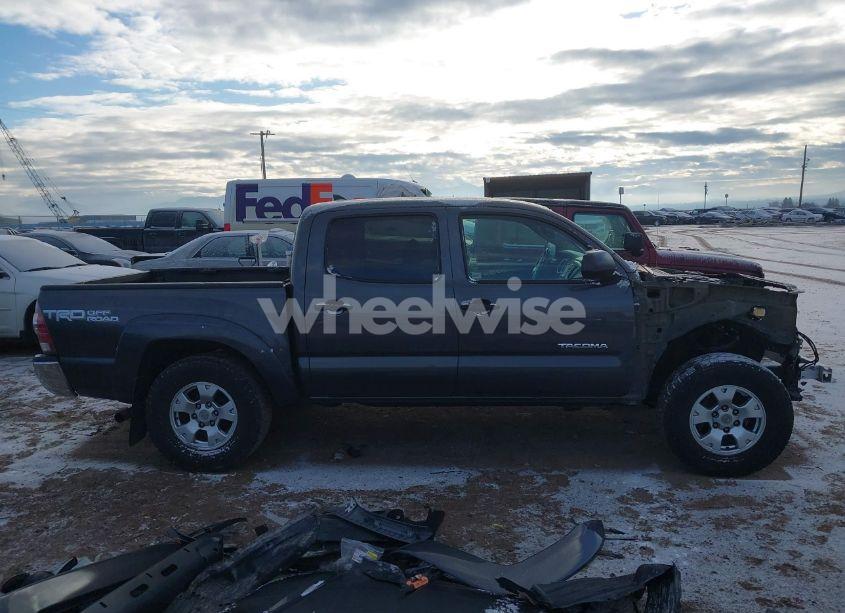 Photo 14 of 2015 Toyota Tacoma DOUBLE CAB/TRD PRO (VIN 3TMLU4EN8FM177785)