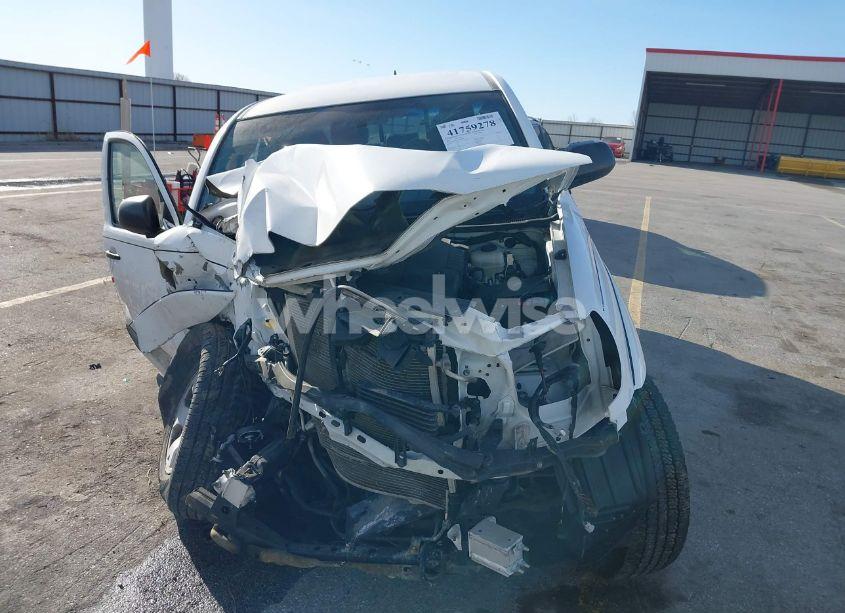 Photo 12 of 2015 Toyota Tacoma BASE V6 (VIN 3TMLU4EN8FM184297)