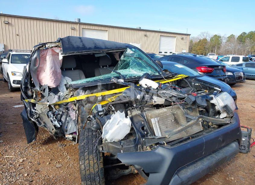 Photo 6 of 2015 Toyota Tacoma BASE V6 (VIN 3TMLU4EN8FM195249)
