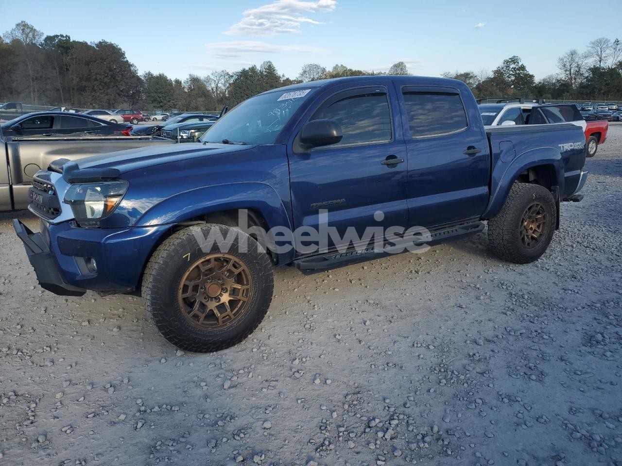 2015 TOYOTA TACOMA DOUBLE CAB N/A (VIN 3TMLU4EN8FM199771) main photo