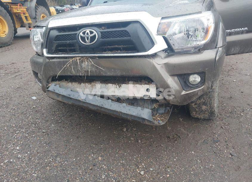 Photo 6 of 2015 Toyota Tacoma BASE V6 (VIN 3TMLU4EN8FM201891)
