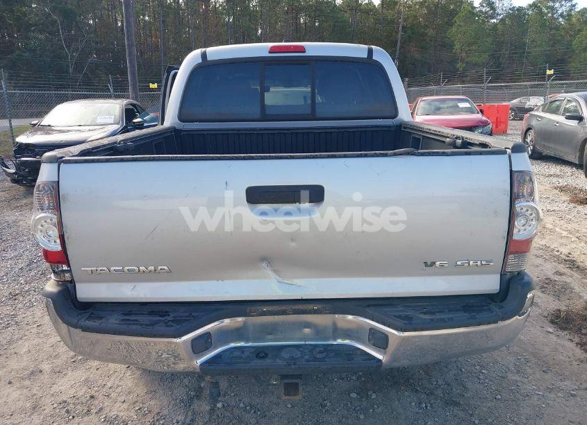 Photo 16 of 2011 Toyota Tacoma DOUBLE CAB (VIN 3TMLU4EN9BM074014)