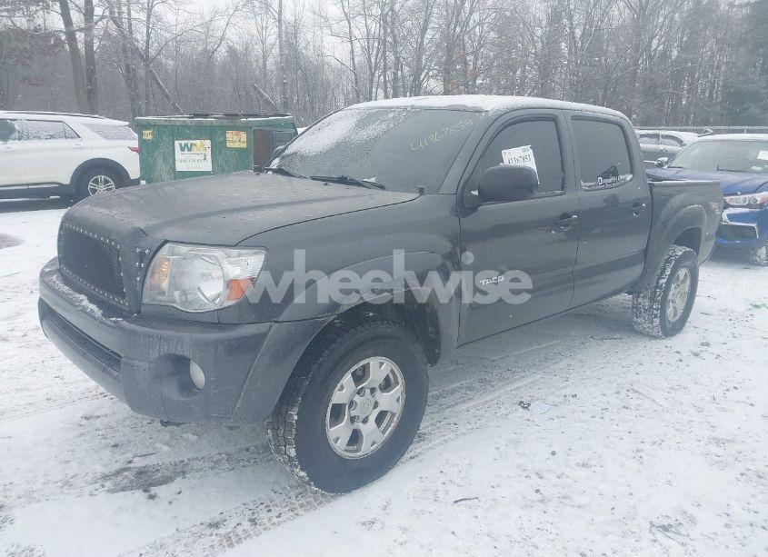 Photo 2 of 2011 Toyota Tacoma DOUBLE CAB (VIN 3TMLU4EN9BM076409)
