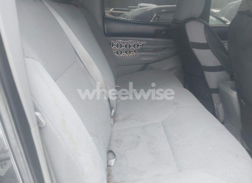 Photo 8 of 2011 Toyota Tacoma DOUBLE CAB (VIN 3TMLU4EN9BM076409)