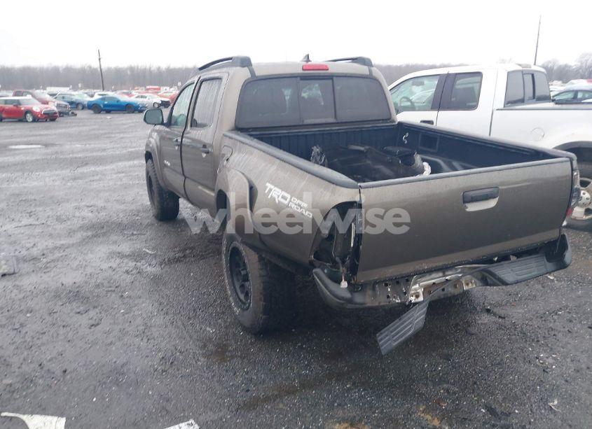 Photo 3 of 2012 Toyota Tacoma DOUBLE CAB (VIN 3TMLU4EN9CM088108)