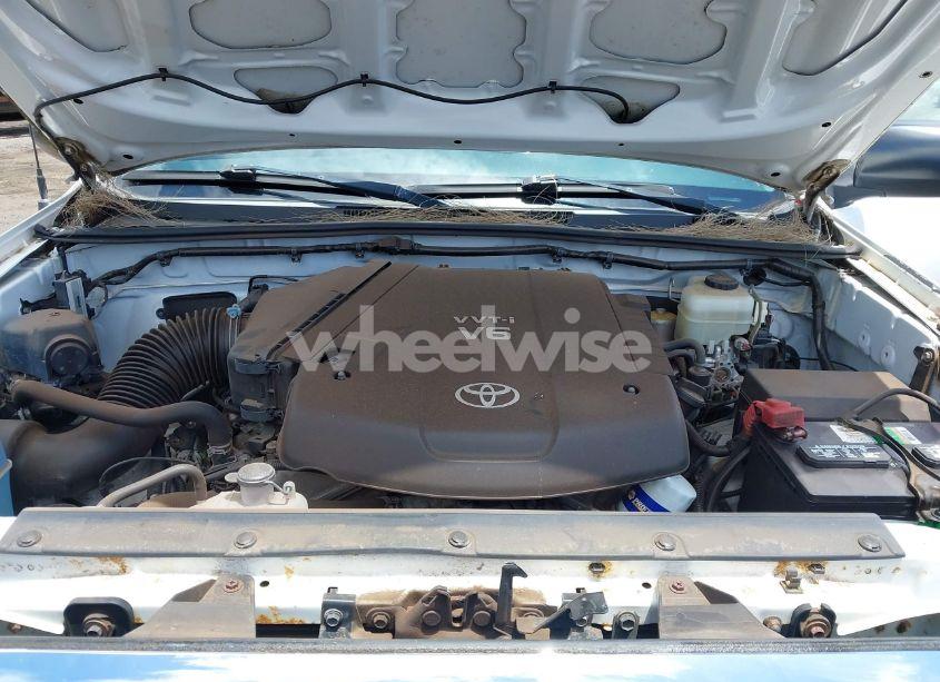 Photo 10 of 2014 Toyota Tacoma BASE V6 (VIN 3TMLU4EN9EM161044)