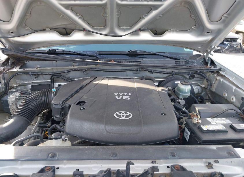 Photo 10 of 2010 Toyota Tacoma BASE V6 (VIN 3TMLU4ENXAM046205)