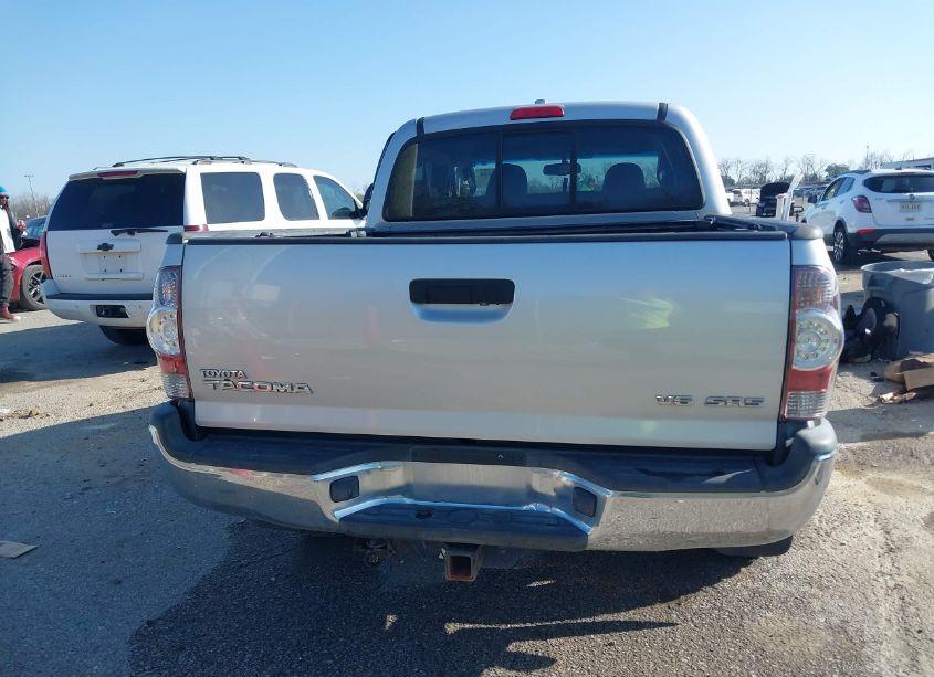 Photo 16 of 2010 Toyota Tacoma BASE V6 (VIN 3TMLU4ENXAM046205)