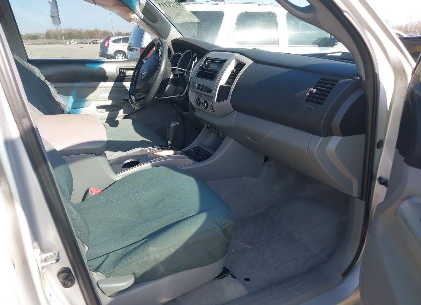 Photo 5 of 2010 Toyota Tacoma BASE V6 (VIN 3TMLU4ENXAM046205)