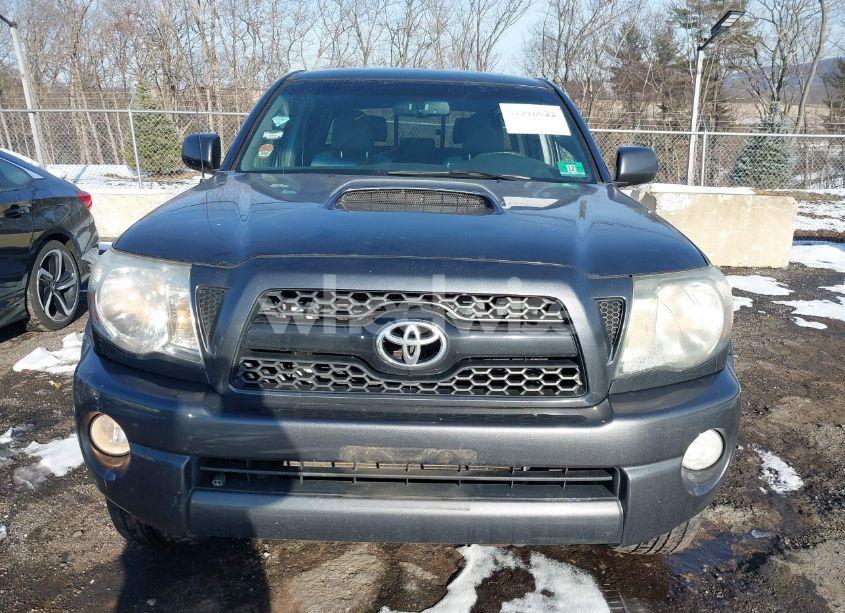 Photo 12 of 2011 Toyota Tacoma DOUBLE CAB (VIN 3TMLU4ENXBM061496)