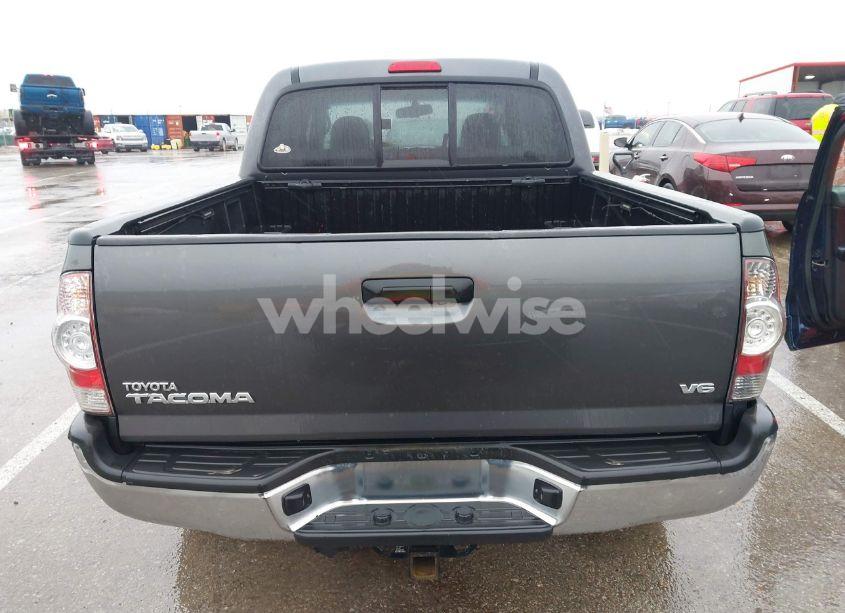 Photo 16 of 2011 Toyota Tacoma DOUBLE CAB (VIN 3TMLU4ENXBM062437)
